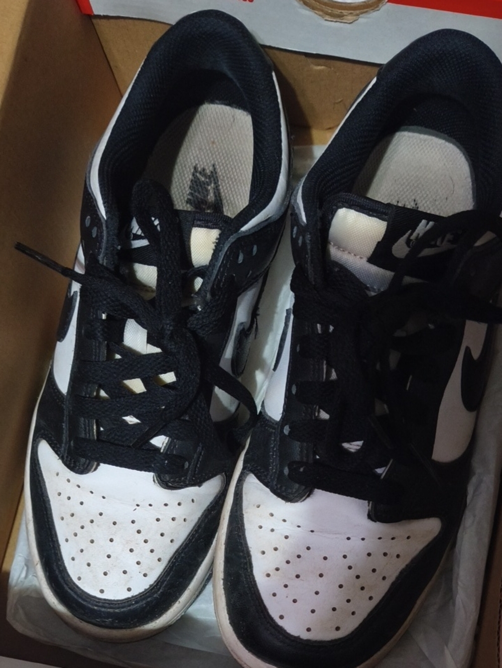 Nike Black And White Dunk 4y